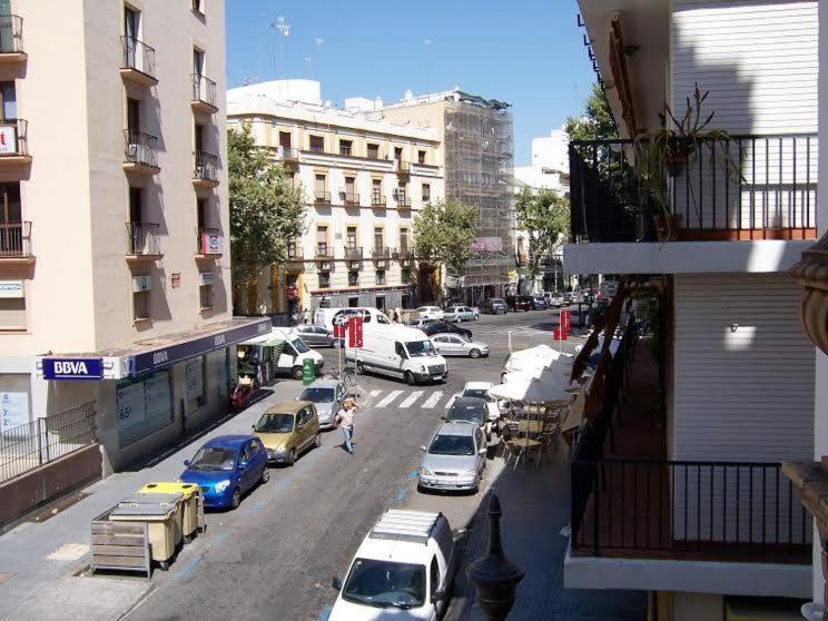 Apartamentos Rg Arenal 塞维利亚 客房 照片